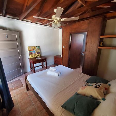 The Bounty Hotell Caye Caulker Eksteriør bilde